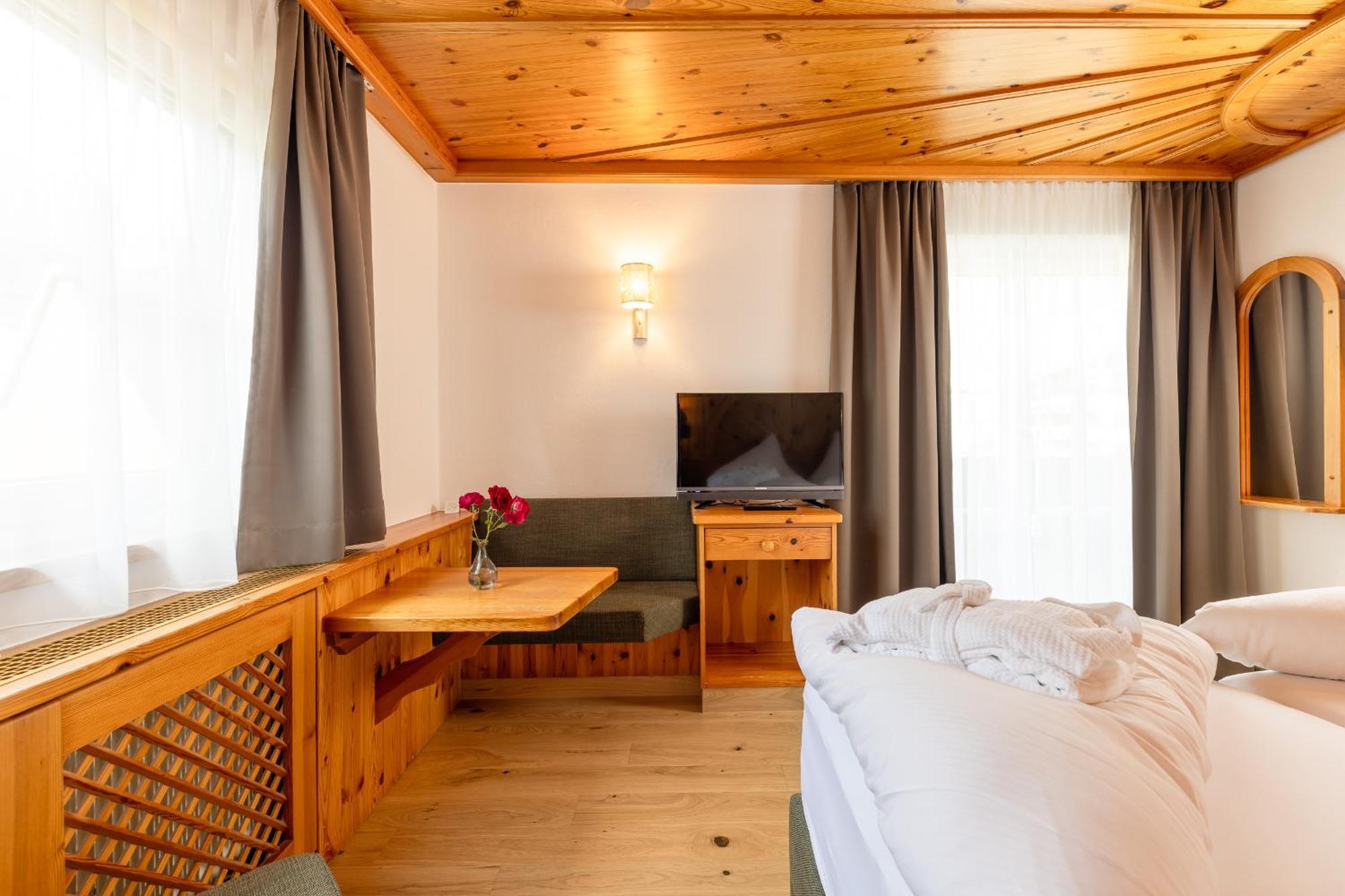 Hotel Berghof Neustift im Stubaital Zewnętrze zdjęcie