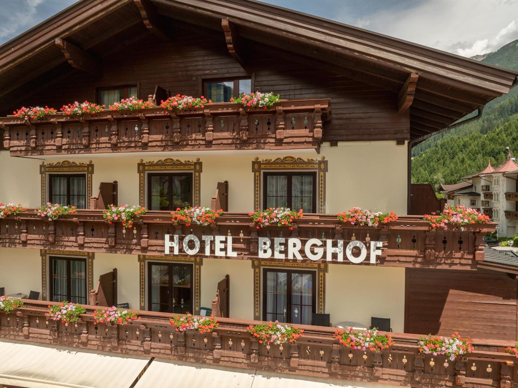 Hotel Berghof Neustift im Stubaital Zewnętrze zdjęcie