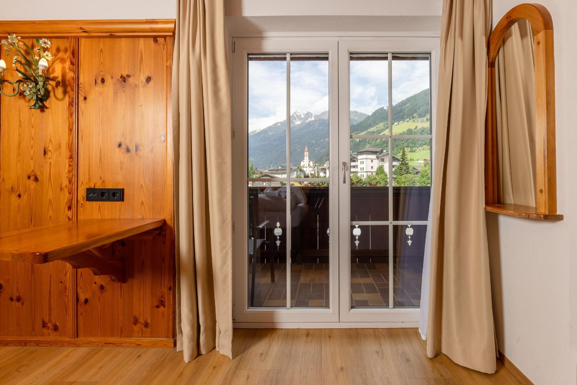 Hotel Berghof Neustift im Stubaital Zewnętrze zdjęcie