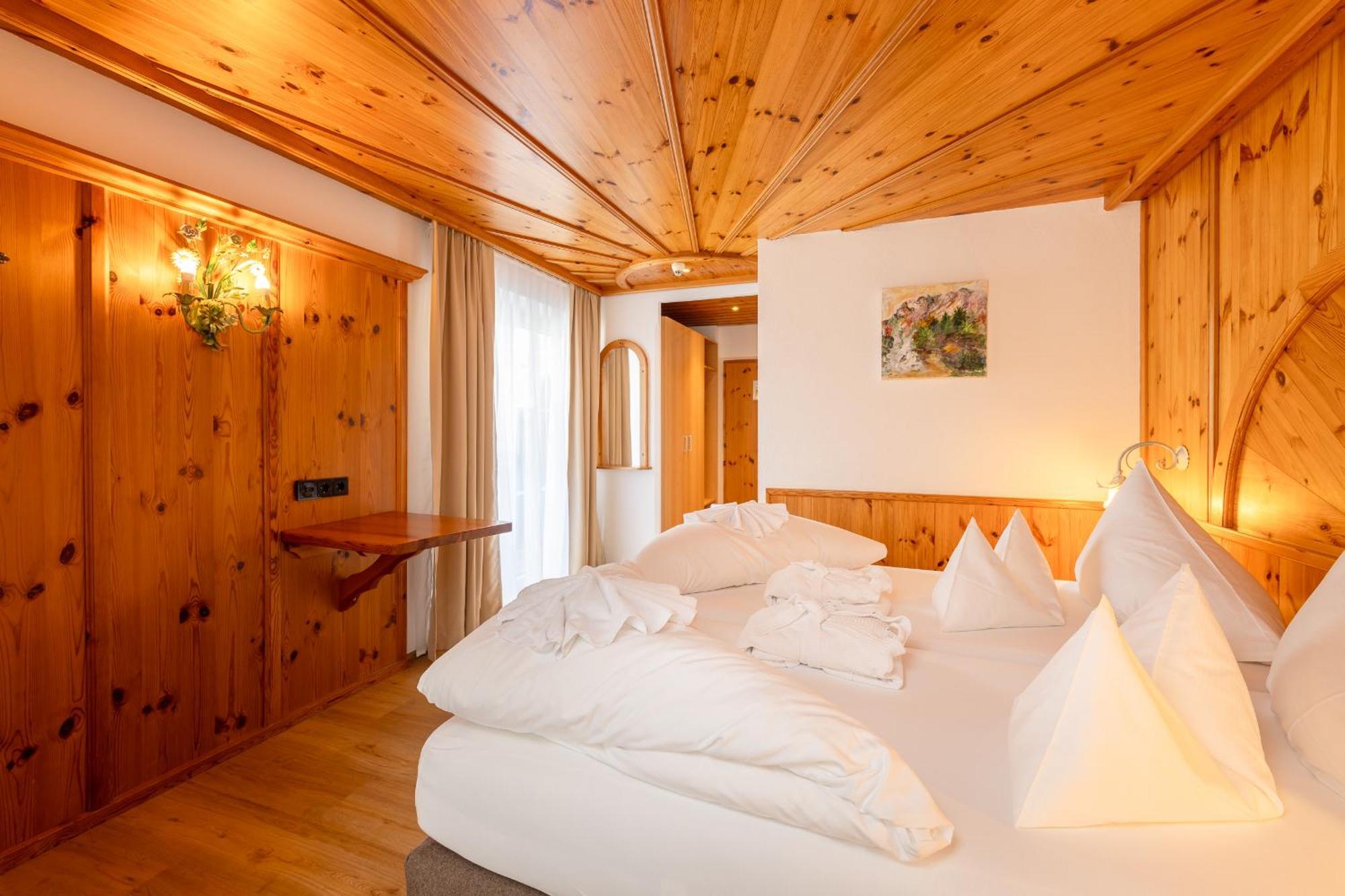 Hotel Berghof Neustift im Stubaital Zewnętrze zdjęcie
